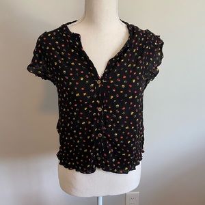 🌻 3 for $20 🌻 Free Kisses Floral Top